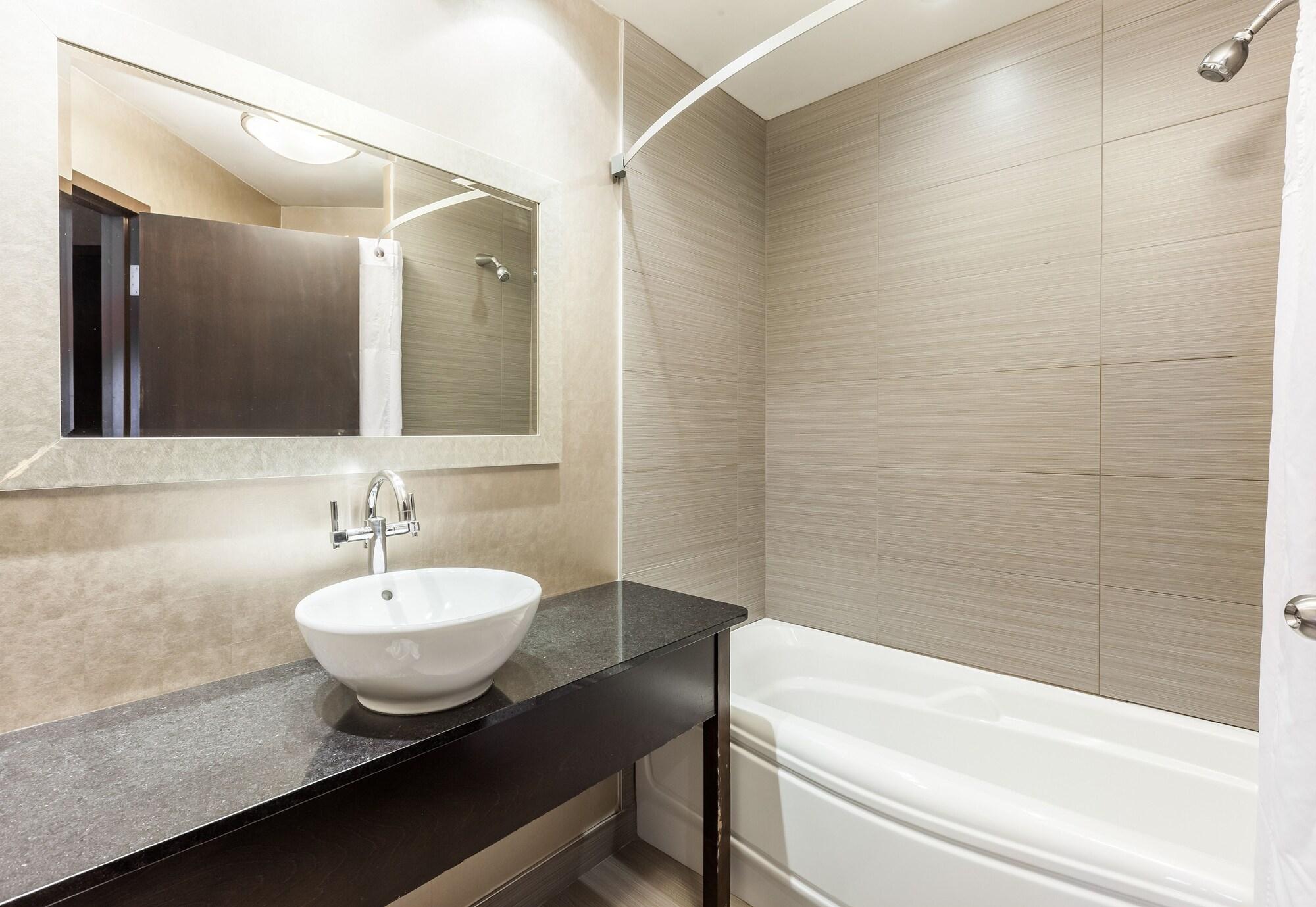 Hotel Ambassadeur Et Suites Québec Esterno foto