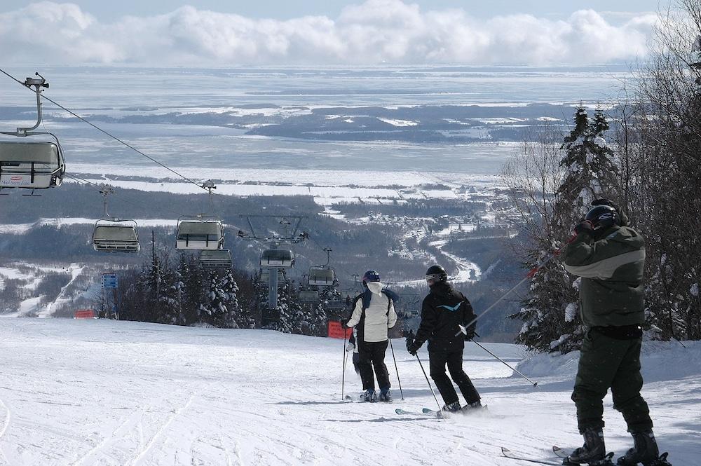 Hotel Ambassadeur Et Suites Québec Esterno foto