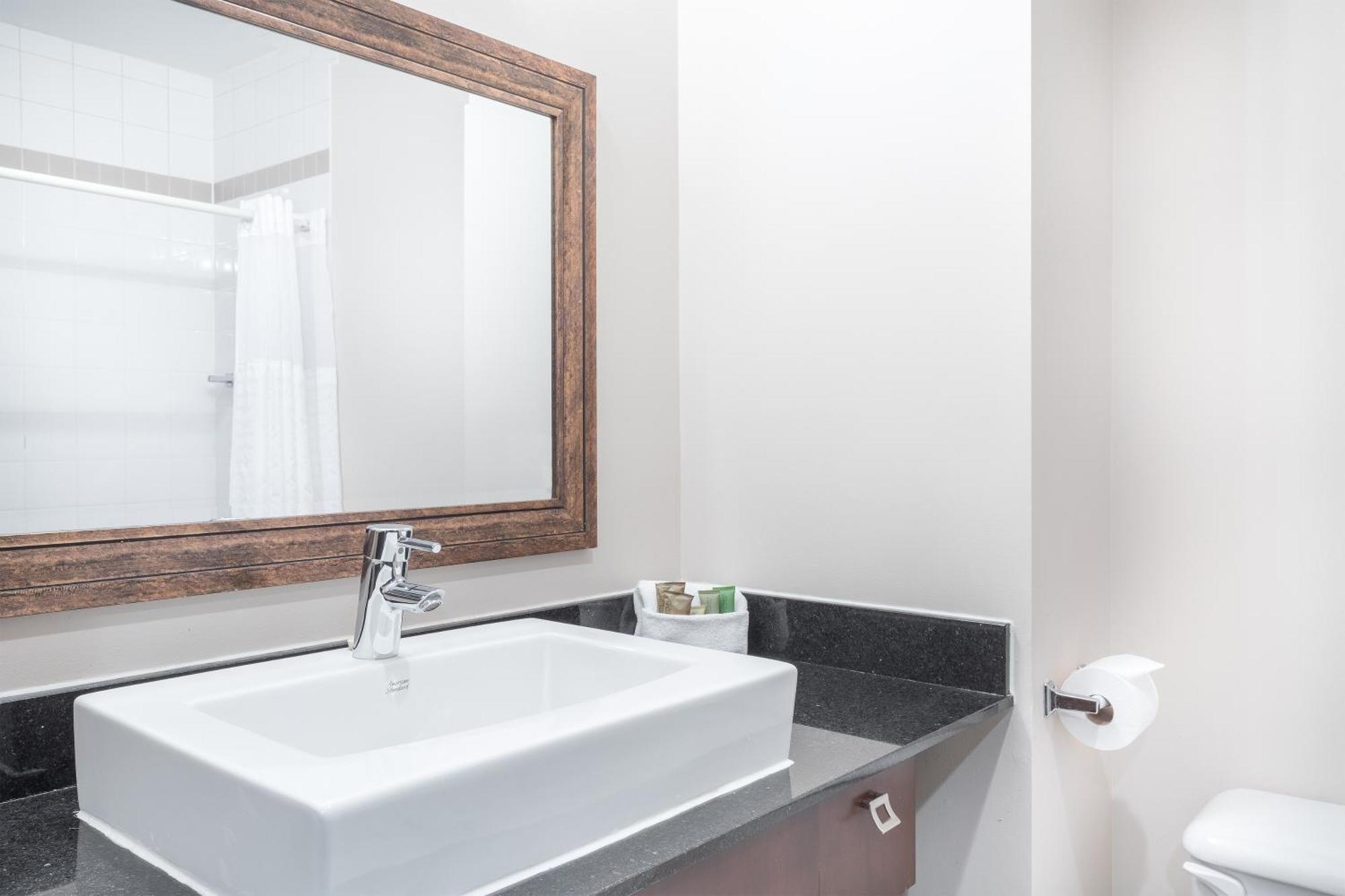 Hotel Ambassadeur Et Suites Québec Esterno foto