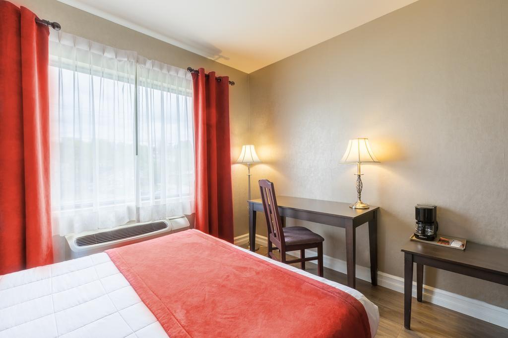 Hotel Ambassadeur Et Suites Québec Esterno foto