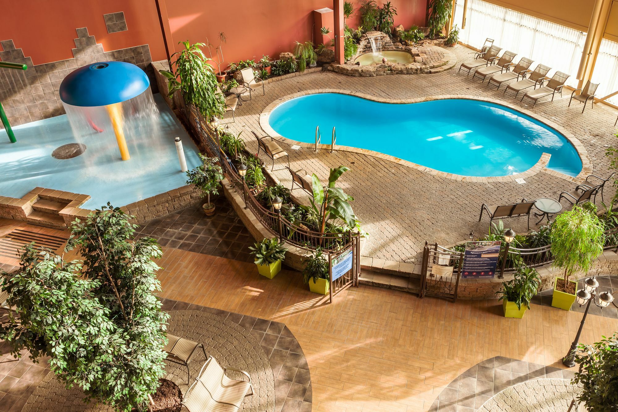 Hotel Ambassadeur Et Suites Québec Esterno foto